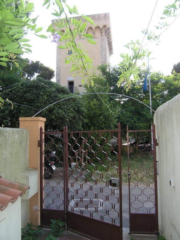 קסטיליאונצ'לו Appartamenti Torre Medicea מראה חיצוני תמונה